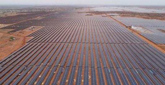 随着北方邦取消 500 兆瓦拍卖，太阳能开发商接近中心 