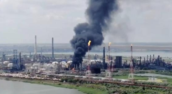 罗马尼亚最大炼油厂发生致命爆炸