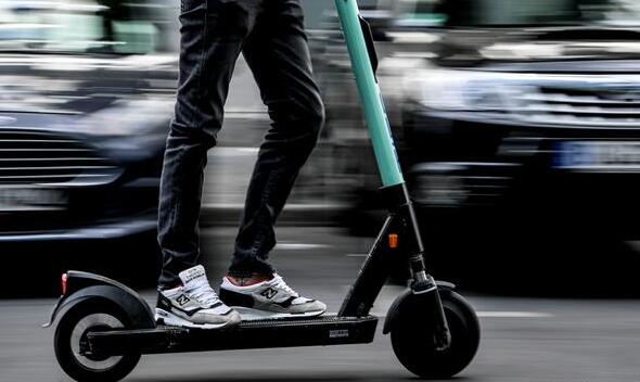 电动滑板车受到攻击：城市能让它们更安全吗？